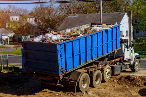 Best Yard Waste Removal  in Wilton, IA